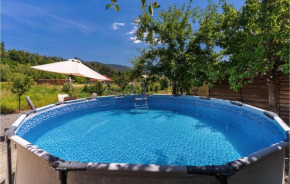 2 Bedroom Awesome Apartment In Fuzine